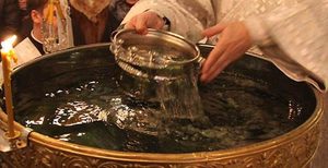 Святая вода из храма
